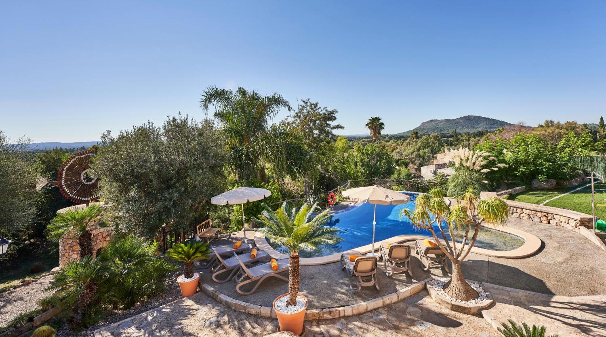 Villa Quiet In With Amazing Pool, Paddle Court And Garden Búger