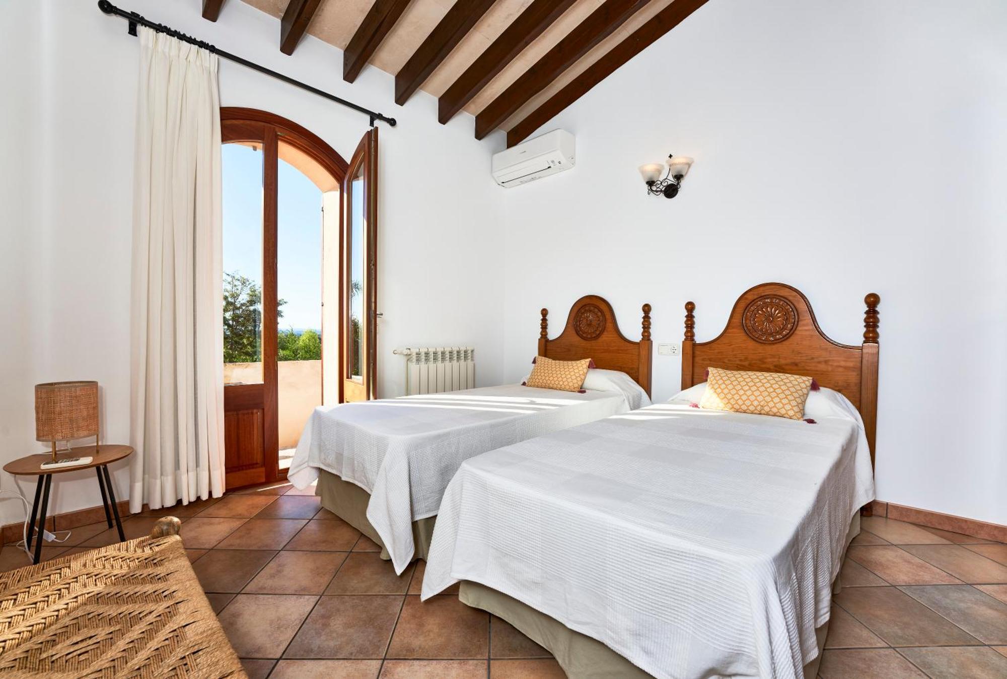 Villa Quiet In With Amazing Pool, Paddle Court And Garden *
