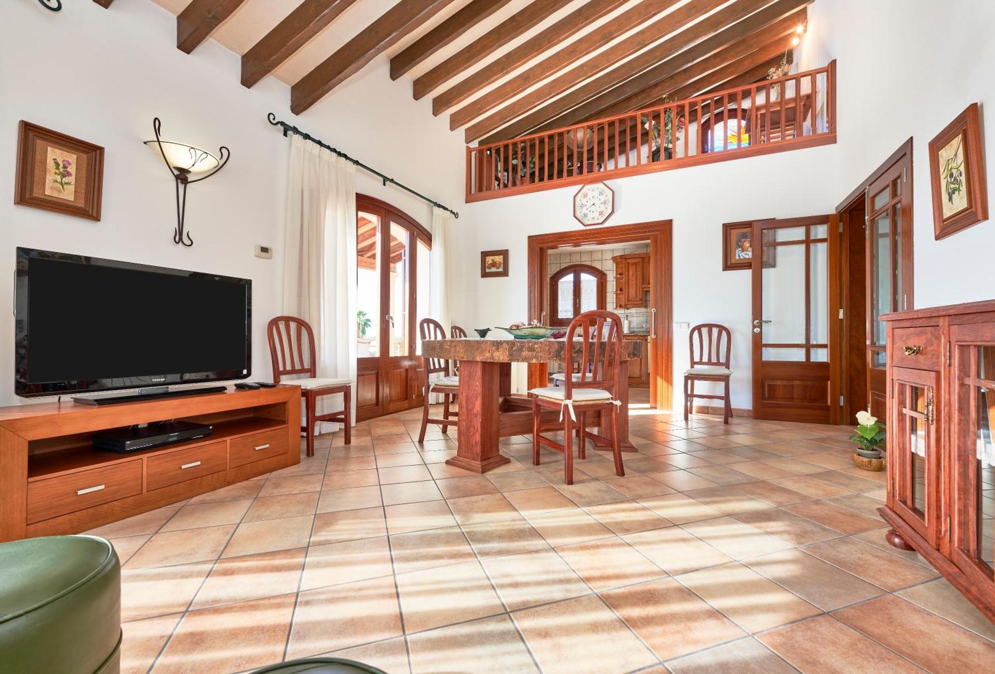 Villa Quiet In With Amazing Pool, Paddle Court And Garden